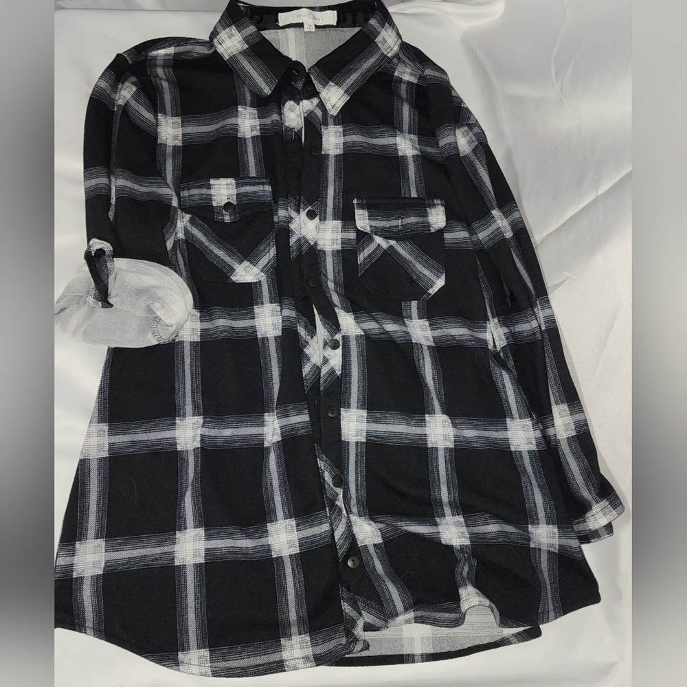 Eden & Olivia button up